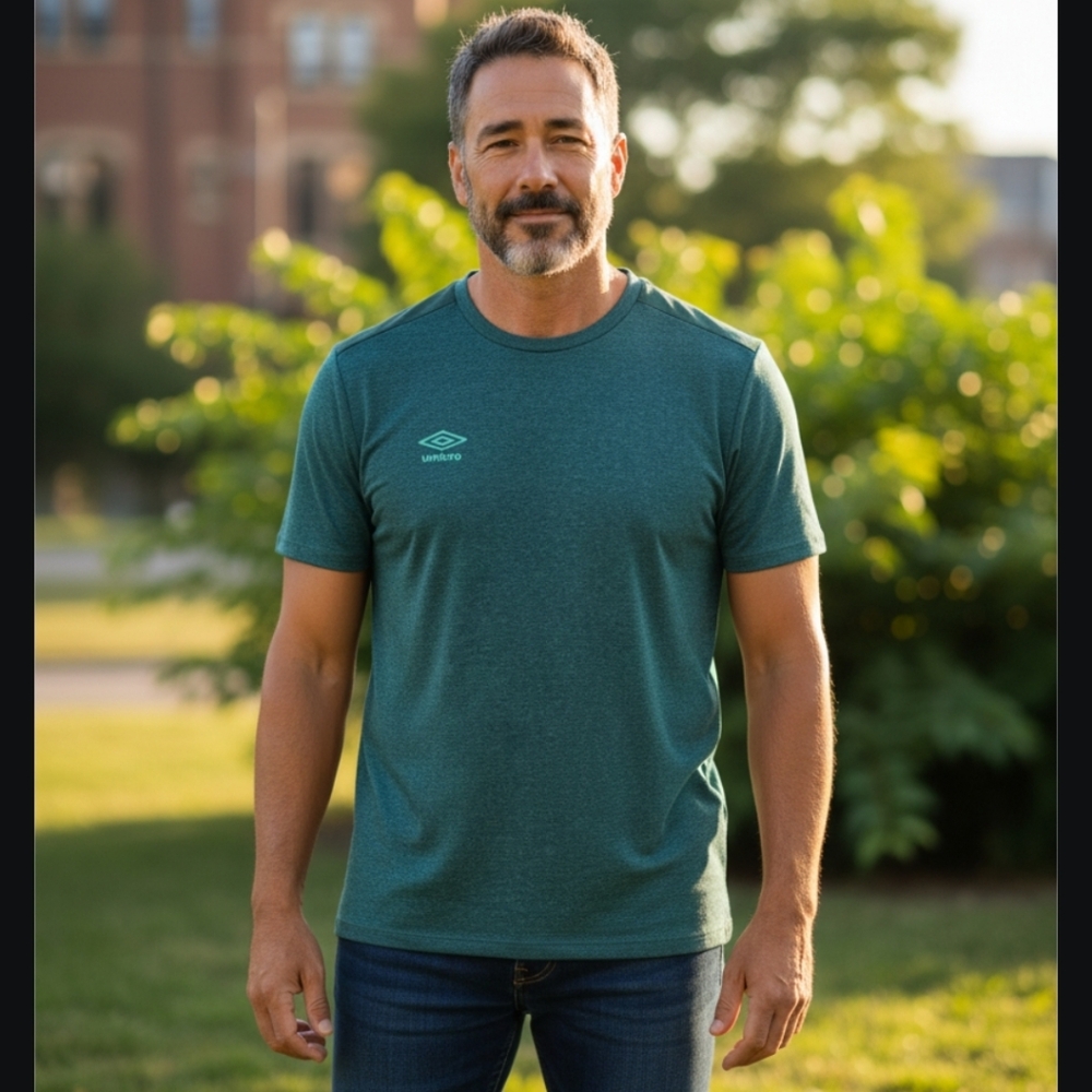 NWOT Umbro Men's Heather Teal Short-Sleeve Crew Tee Size-M